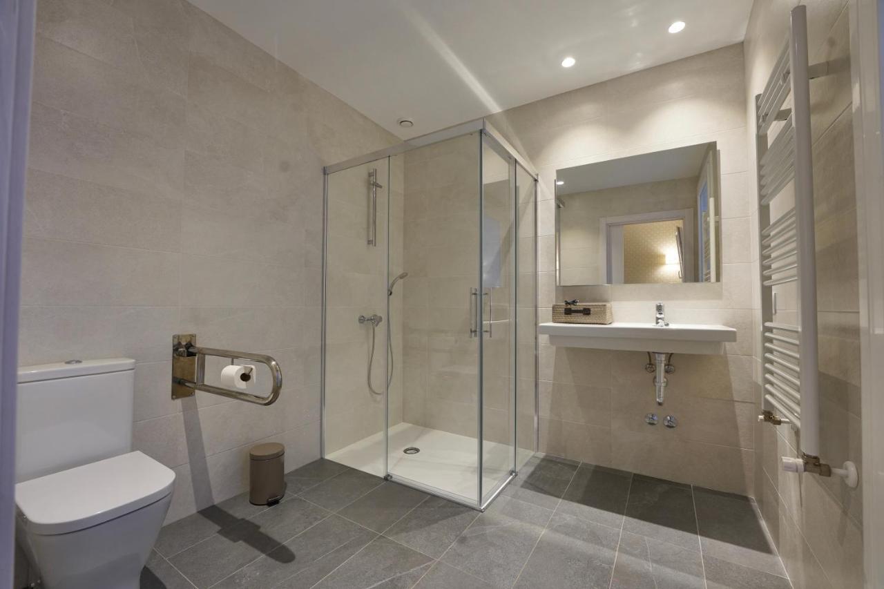 Larrion Hostal - Ostatua Ngoại thất bức ảnh